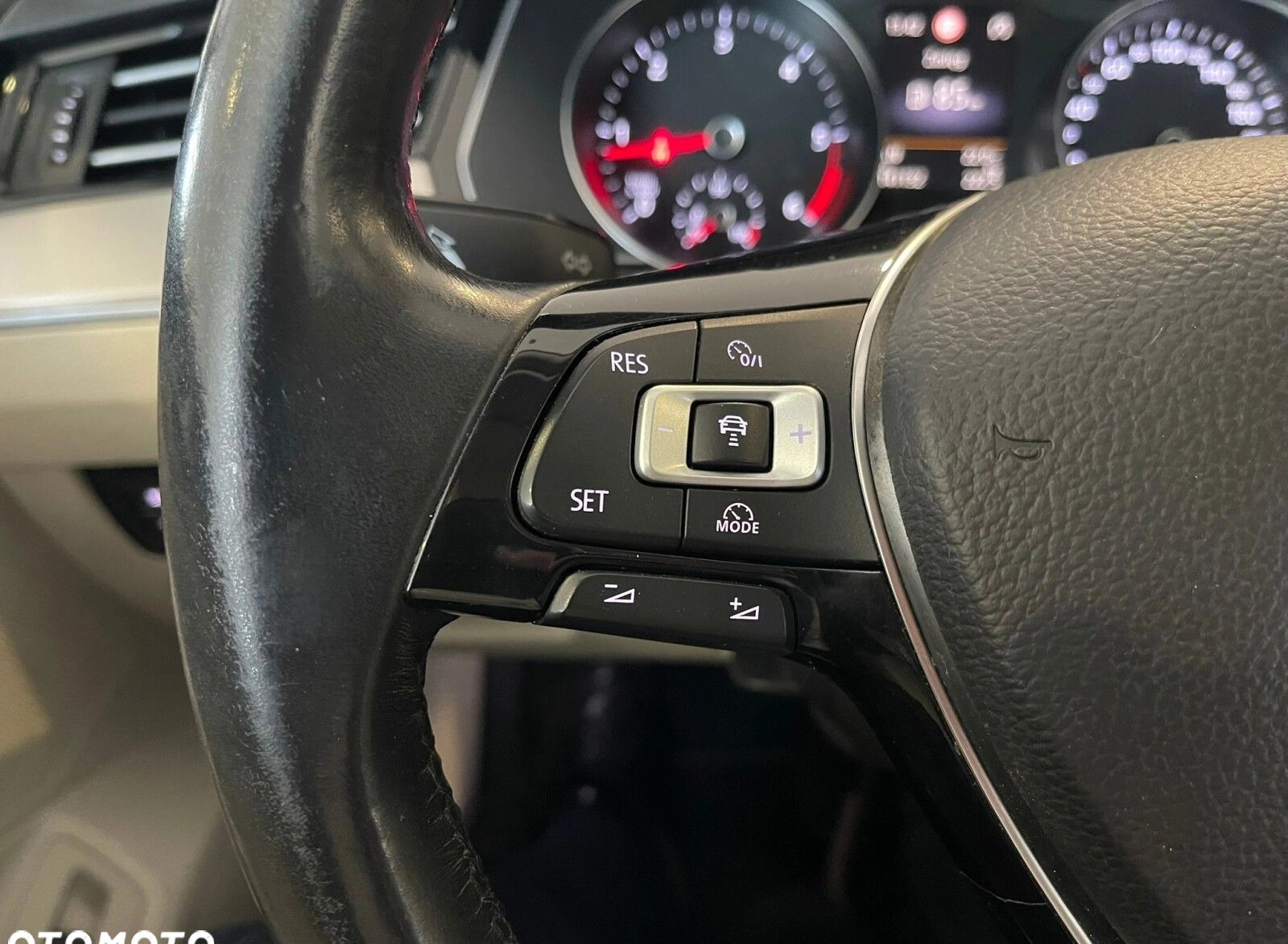 Volkswagen Passat cena 67500 przebieg: 141125, rok produkcji 2015 z Śmigiel małe 781